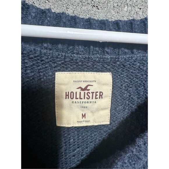 Hollister Pullover Sweater with White Stripes Women Knit Jumper Blue Medium - Picture 2 of 3